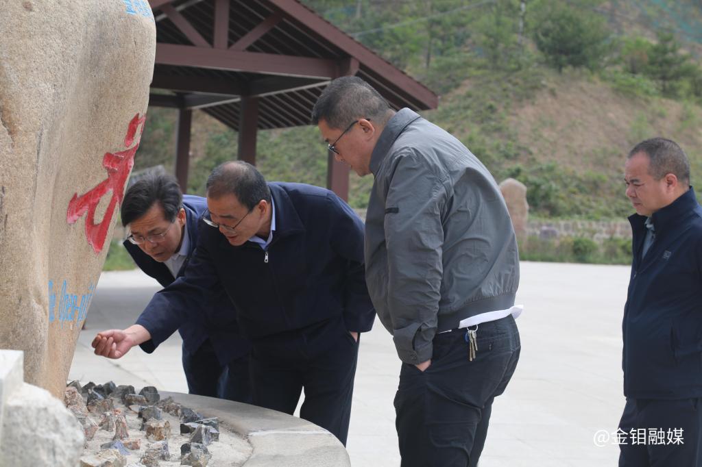 20250523-李忠民深入金钼股份矿山分公司调研 (6).JPG