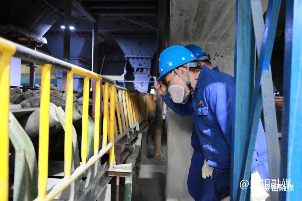 20230510-矿山分公司:做好“破碎、运输”的关键一环 (1).jpg