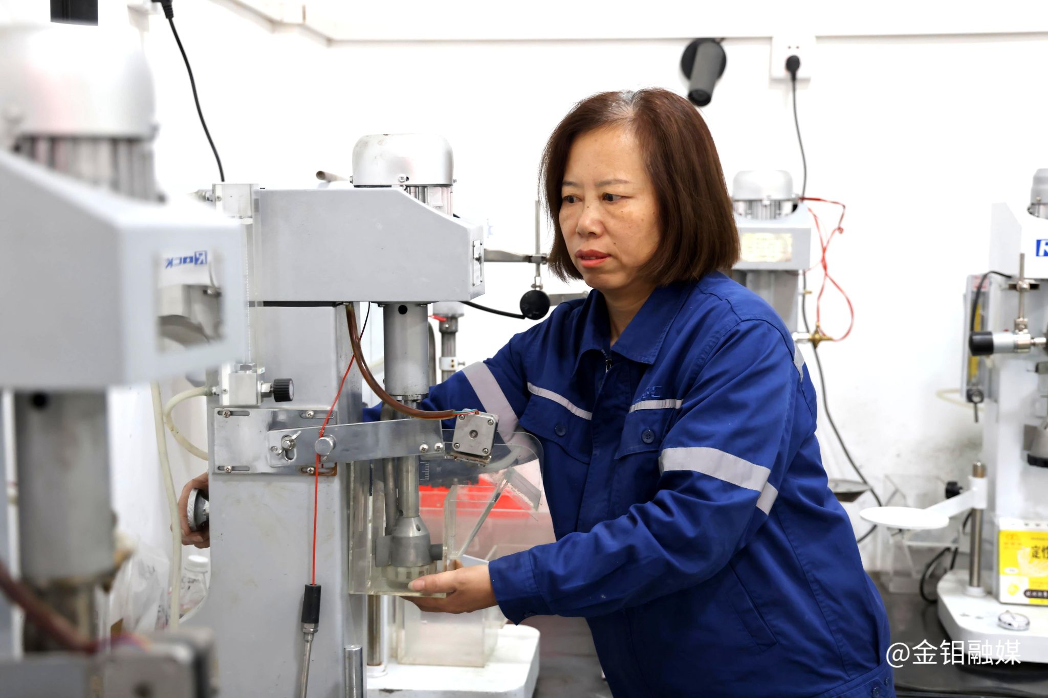 20260312-“全国三八红旗手”王金玮:选矿战线上的“技术尖兵” (1).jpg